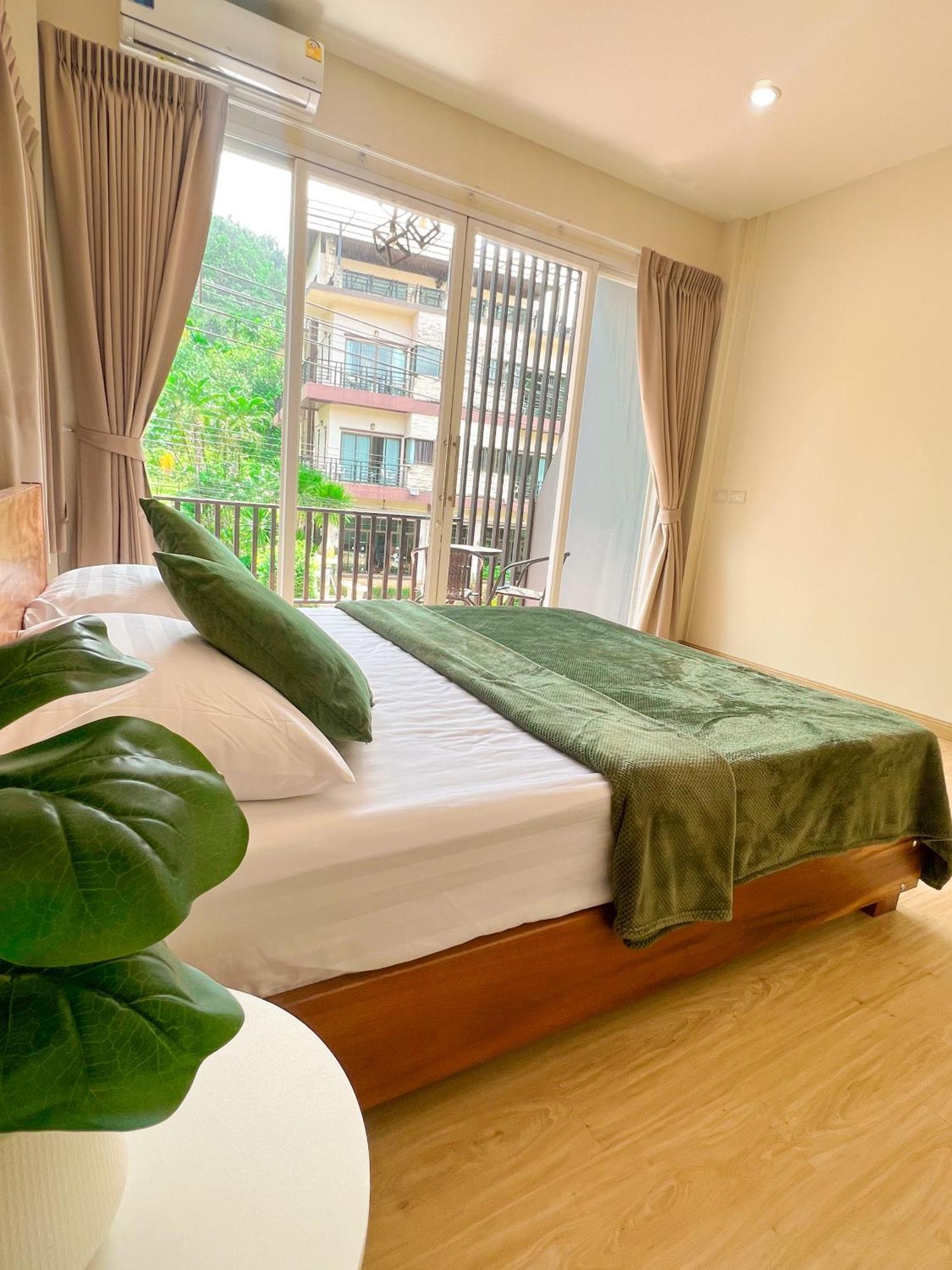 Private Room With Share Bathroom At Little Wild House Khaosok Khao Sok National Park Екстер'єр фото